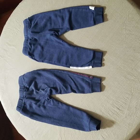 ❣5 for $25 Sale❣ 2 Pairs Old Navy Sweat Pants - Picture 2 of 4